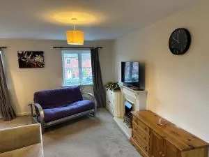 2 bedroom holiday & workers flat - Locking