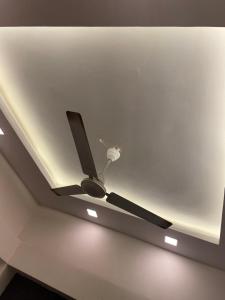 India Hotel and Restaurant