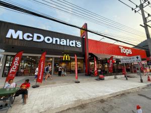 Deluxe Twin Bed Apartment by Renttini