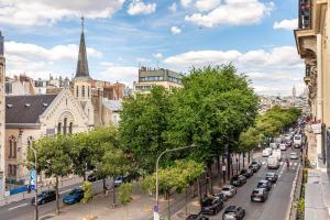 GuestReady- Modern Comfort near Parc Monceau for 6