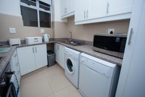 SEALODGE 83 Umhlanga