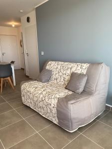 Appartements Appartement avec terrasse et parking - v0841 : photos des chambres