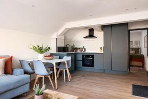 Brayford House Burton Road - stylish accommodation suitable for families and contractors