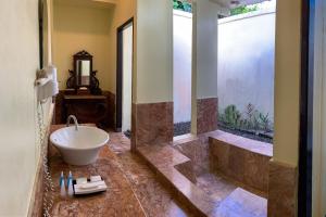 Phòng Loại Sang Giường Đôi (Deluxe Double Room)
