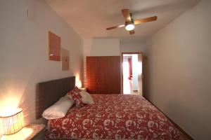 Apartamento CasaTuris en Centro de Alicante en Antigua Estación Autobuses A101