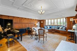 Spacious heritage home