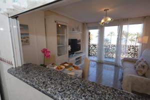 Primera linea en Playa San Juan By Elconserje