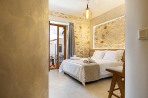 Othonas Concept Suites