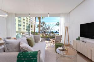 Brisa del Mediterráneo by Rent Me