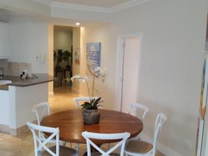 Oyster Schelles 303