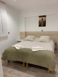 Appartements Studio 1-2 pers - Aeroport CDG , Paris, Parc Expo Villepinte - A L'Ombre du Pin 