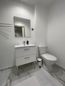 A LOmbre du Pin "11" - Cozy Studio near Disneyland and Paris, 1-2 Guests