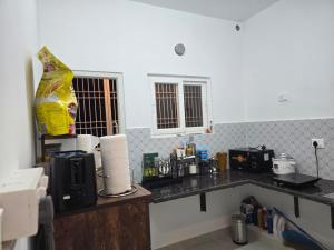 Hill View Apartment