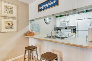 Walk to Beach PCB Gem with Community Pool Access!