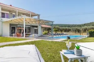 Villa Aelia Für 10 Personen In Skopelos - Ditropo