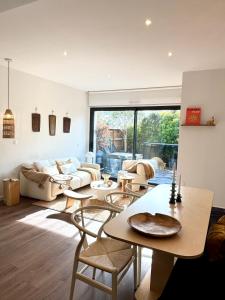 Appartements Duplex moderne 2 chambres entre mer et commerces ! : photos des chambres