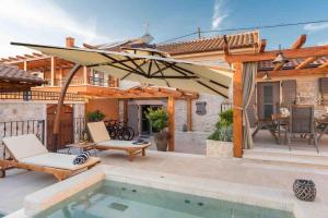 Luxury Villa Finessa Skradin 2 with heated pool, jacuzzi and sauna