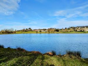 Chalets Mobile home climatise au Lac de Lougratte : photos des chambres