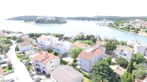 Wohnung Mit Großer Terrasse 
