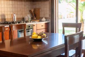 Villa Chloe, Wenige Km Von Cagliari Entfernt, Mit Privatem Pool, Garten, Rasen,