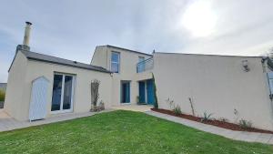 Maison familiale jardin terrasse proche lac Joué