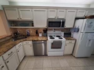 Summerhouse 433 condo