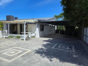 Hartenbos Breakaway - LightHouse Cottage