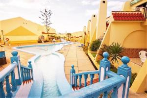 V Mare Holidays