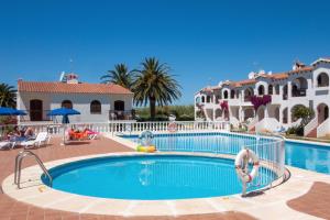 Menorca Apartamento Girasoles 64 by Mauter Villas