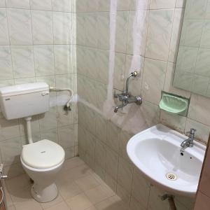 Vailankanni Guest House