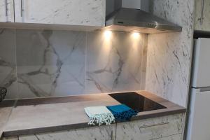 Stilvolle Erdgeschosswohnung Wave Dio In Kassiopi