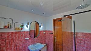 Charmantes Ferienhaus Mit Pool