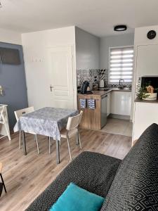 Studio avec grand balcon Marin