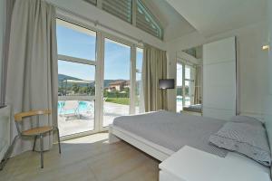 Villa Micol 5 from the sea!