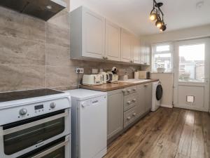 Lychgate View Cottage