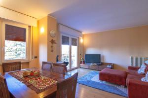 Dimora Gu -terrazza, vista lago, 100m da spiaggia