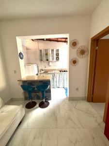 Apt na Barra,14,sala,2 banheiros(1 suite), exclusivo