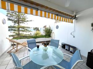 Canopus sea views
