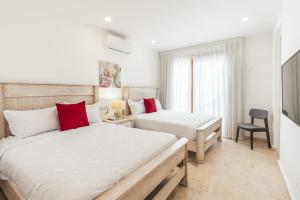 Bungallow with 3BR pool and bbq in Green Village