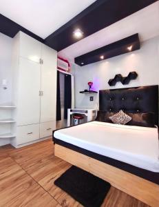 SNOW Apartment - Near Clark International Airport and Dinosaurs Island