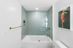 Luxury 2-Bdrm Condo in the Heart of Downtown Miami