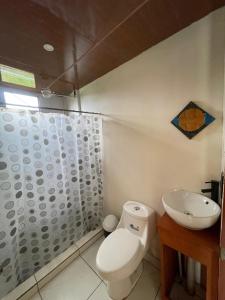 Apartamento Nuevo amueblado La Paz #1 Quepos