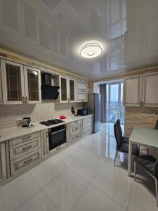 Яровиця. Еліт