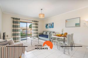 #284 Vista das Ondas by Home Holidays
