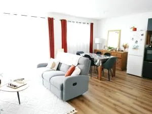 Nid douillet à l'orée des bois à 20 min du circuit des 24h du Mans - 萨尔特河畔费尔塞