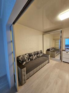 Яровиця. Еліт