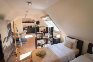 Luxurious residence with private parking