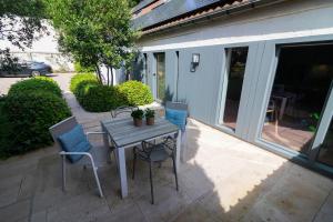 Luxurious residence with private parking