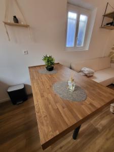 Maisons de vacances Le Chalet Champenois - Jacuzzi - Terrasse - Calme - Cine Netflix : photos des chambres