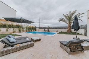Haus In Novigrad Mit Privatem Pool
